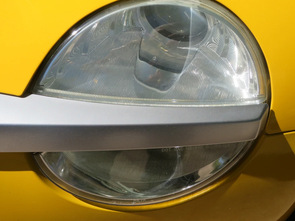 2005 Chevrolet SSR - Image 20 of 31
