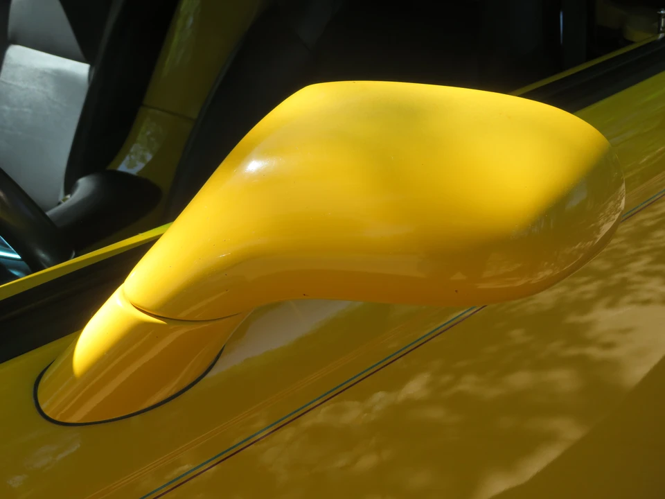 2005 Chevrolet SSR - Image 21 of 31