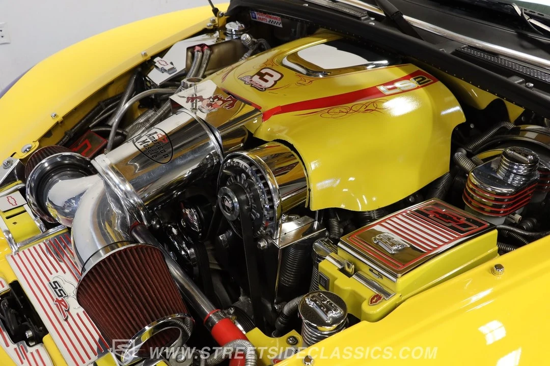 2005 Chevrolet SSR - Image 31 of 31