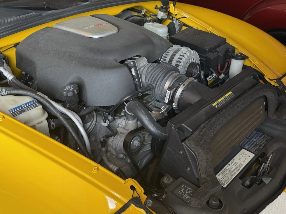 2005 Chevrolet SSR - Image 6 of 10