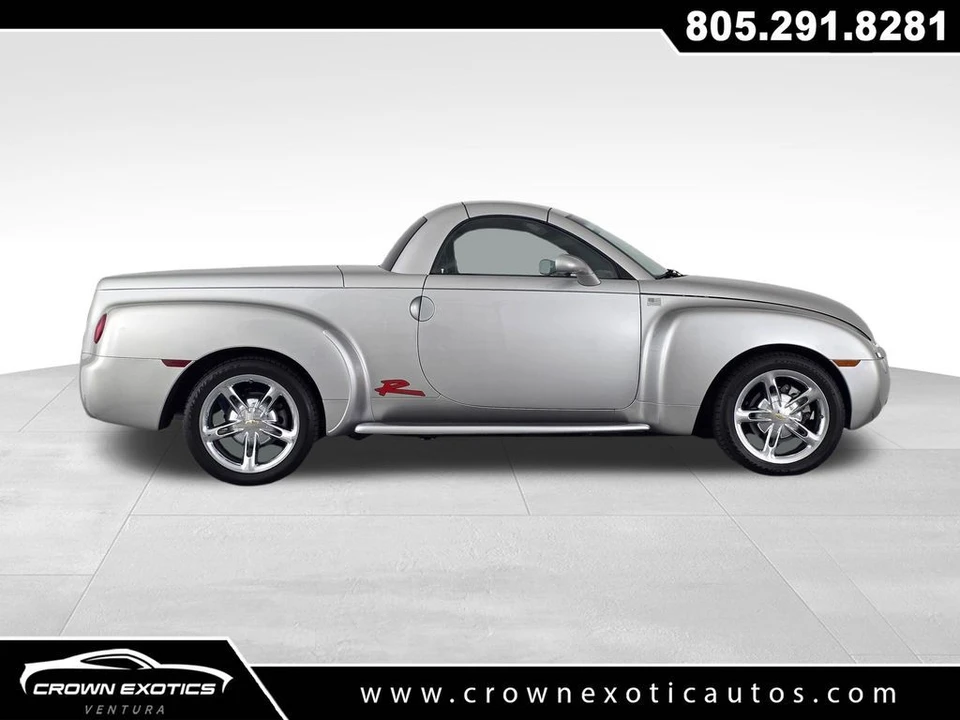2005 Chevrolet SSR - Image 8 of 31