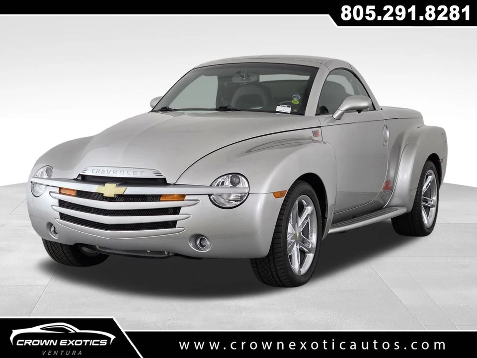 2005 Chevrolet SSR - Image 3 of 31