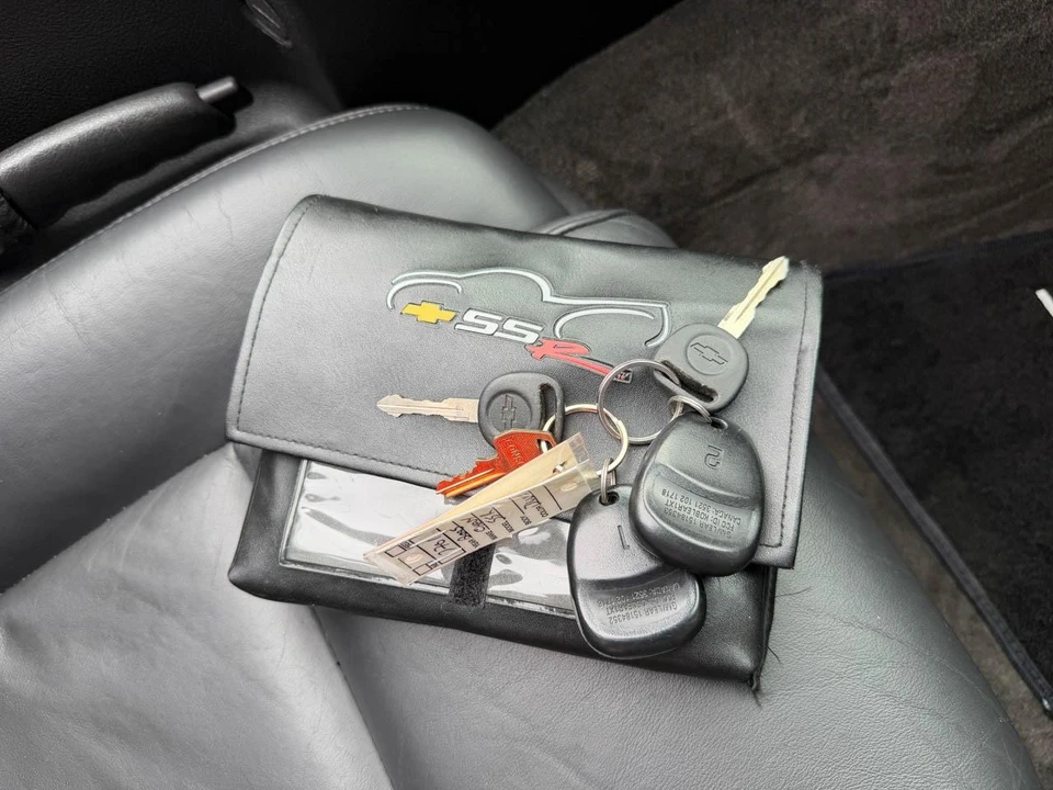 2005 Chevrolet SSR - Image 31 of 31