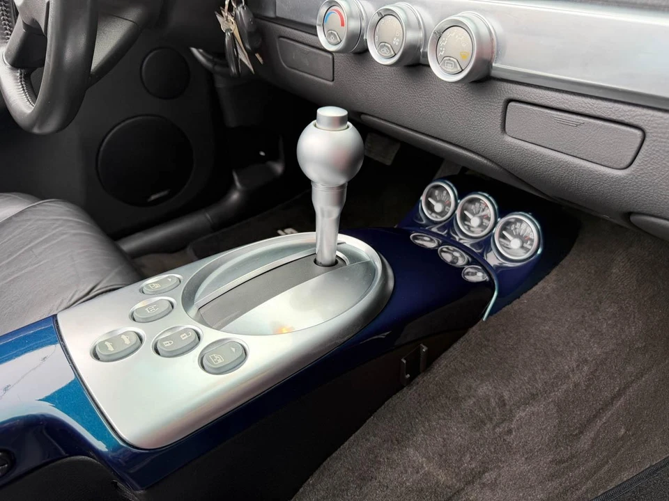2005 Chevrolet SSR - Image 29 of 31