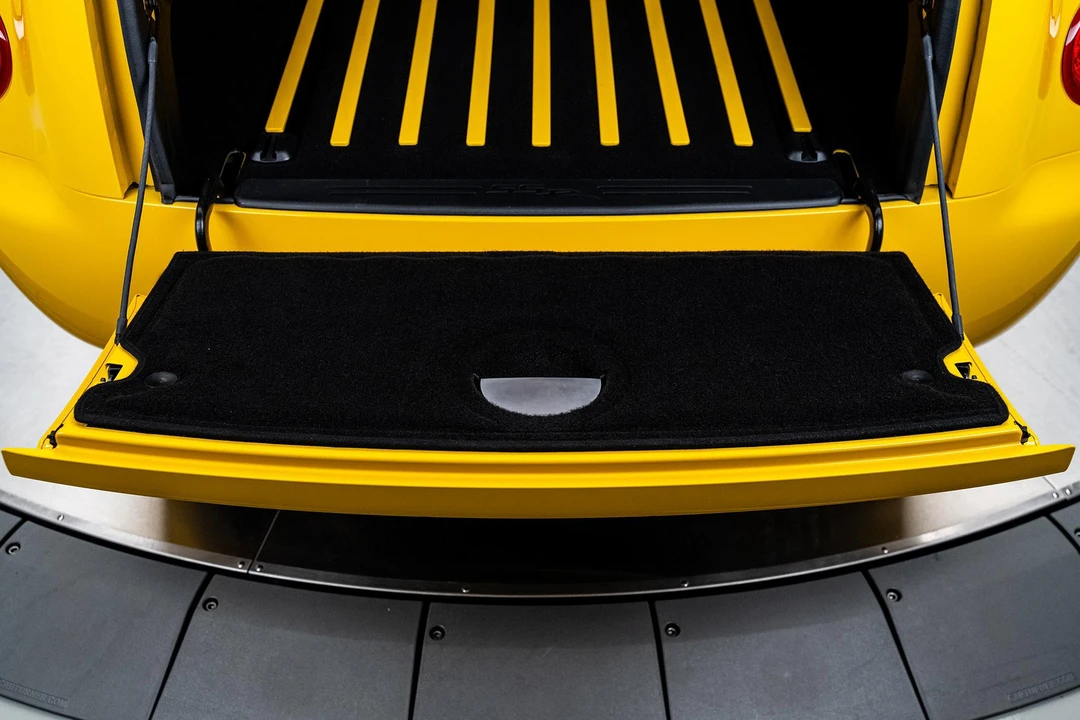 2005 Chevrolet SSR - Image 29 of 31