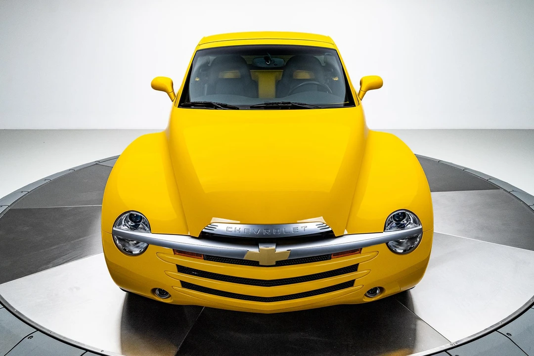 2005 Chevrolet SSR - Image 6 of 31