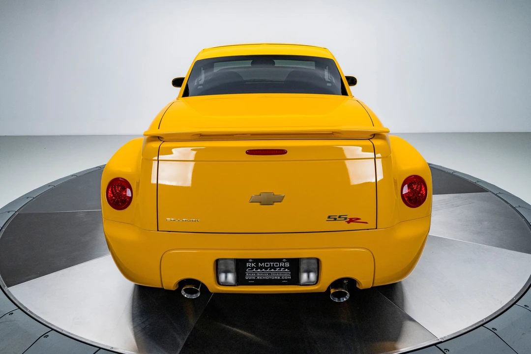 2005 Chevrolet SSR - Image 24 of 31