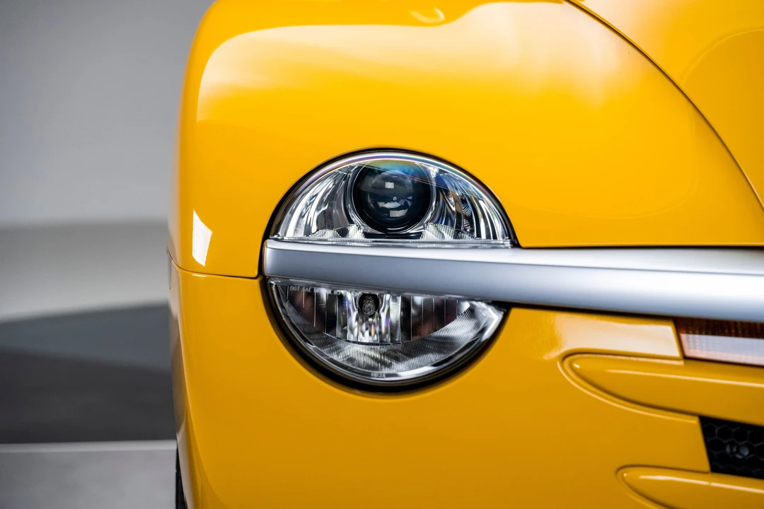 2005 Chevrolet SSR - Image 14 of 31