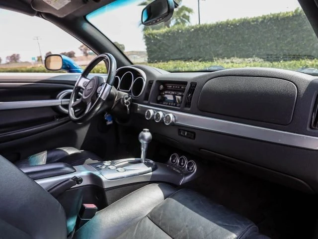 2005 Chevrolet SSR - Image 21 of 31