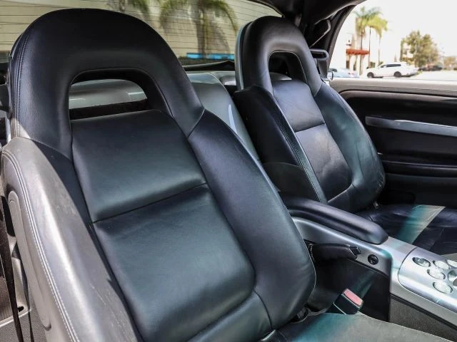 2005 Chevrolet SSR - Image 22 of 31