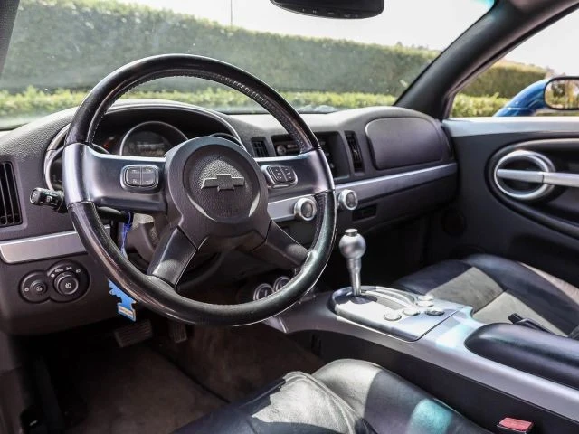 2005 Chevrolet SSR - Image 19 of 31