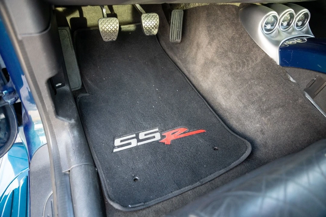 2005 Chevrolet SSR - Image 20 of 21