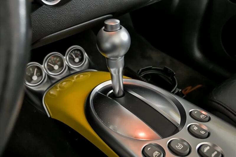 2005 Chevrolet SSR - Image 26 of 31