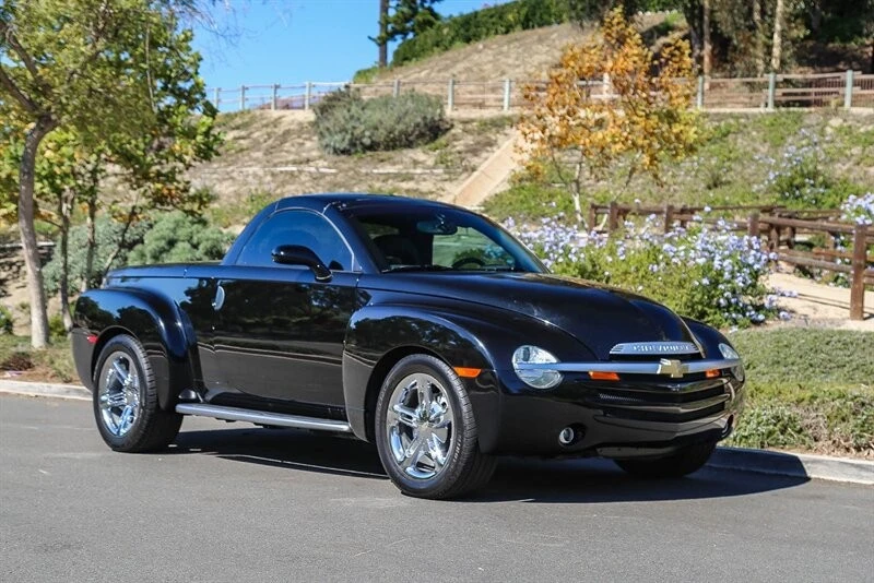 2005 Chevrolet SSR - Image 19 of 21