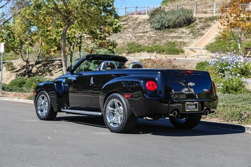 2005 Chevrolet SSR - Image 5 of 21