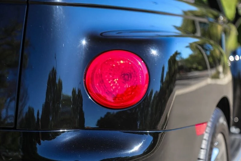 2005 Chevrolet SSR - Image 17 of 21