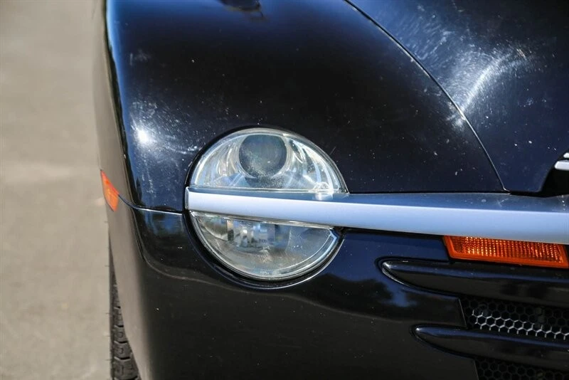 2005 Chevrolet SSR - Image 11 of 21