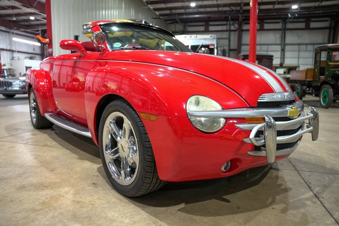 2005 Chevrolet SSR - Image 12 of 12