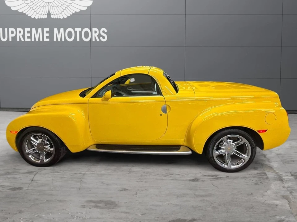 2005 Chevrolet SSR - Image 6 of 24