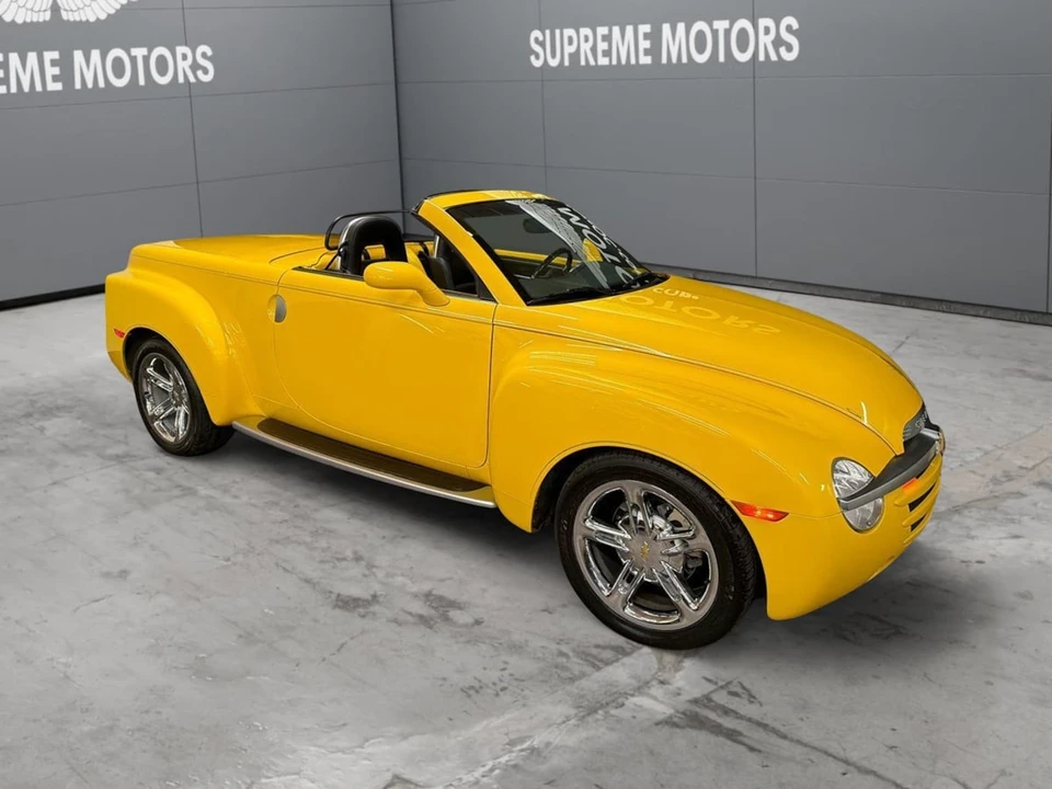 2005 Chevrolet SSR - Image 5 of 21
