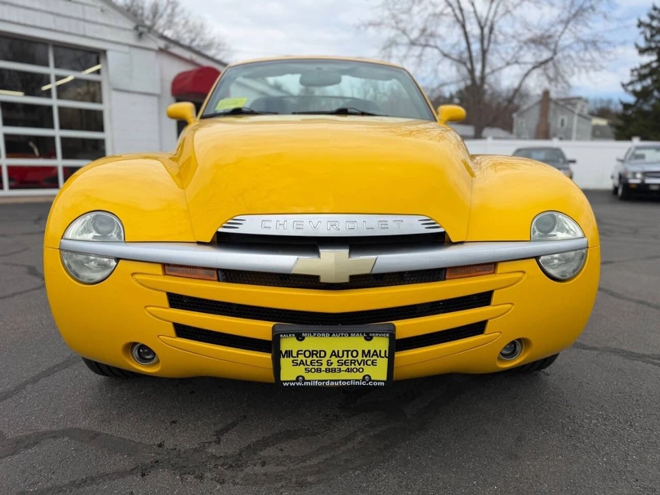 2005 Chevrolet SSR - Image 13 of 21