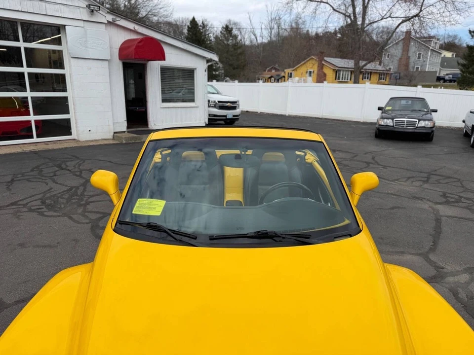 2005 Chevrolet SSR - Image 15 of 21