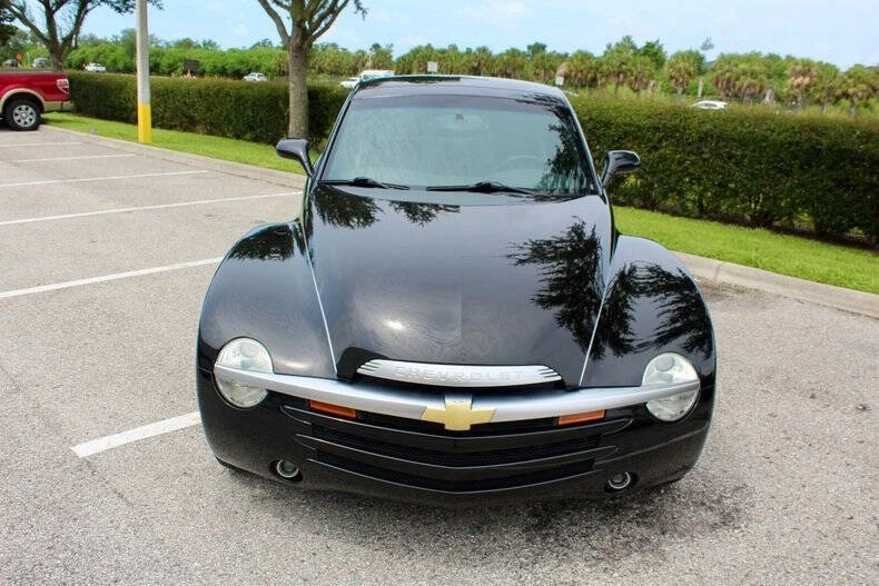 2005 Chevrolet SSR - Image 23 of 31