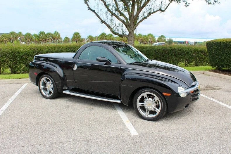 2005 Chevrolet SSR - Image 21 of 31