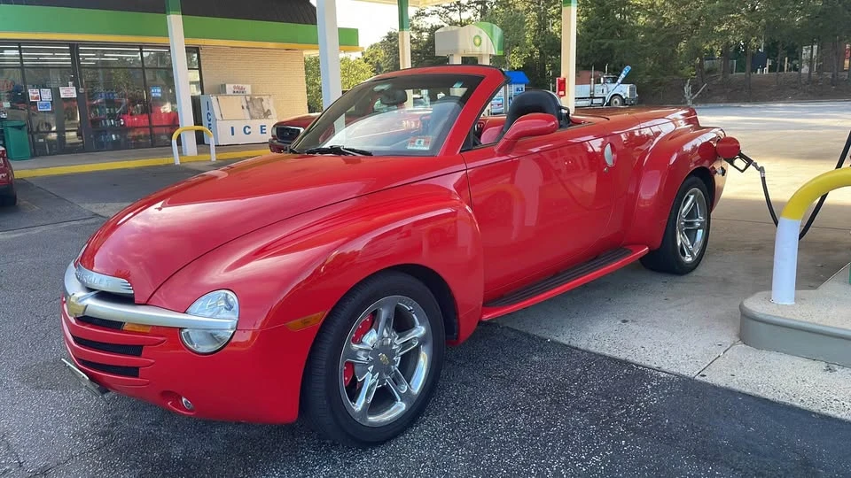 2005 Chevrolet SSR - Image 10 of 10