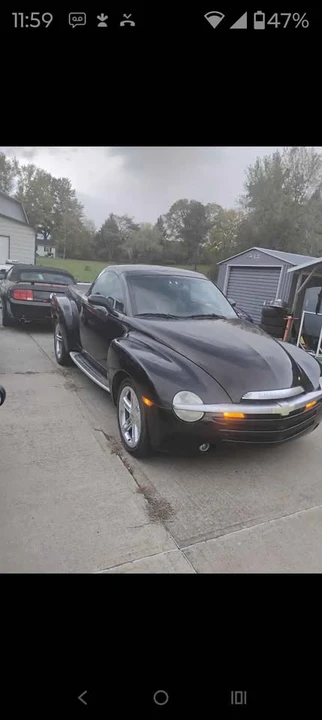 2005 Chevrolet SSR - Image 8 of 11