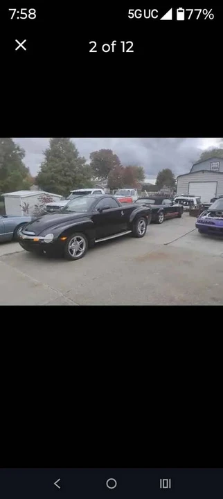 2005 Chevrolet SSR - Image 2 of 11