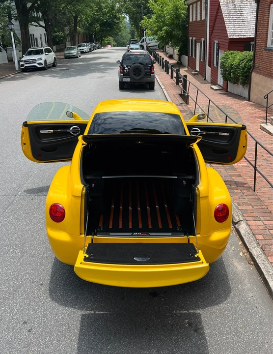 2005 Chevrolet SSR - Image 20 of 31