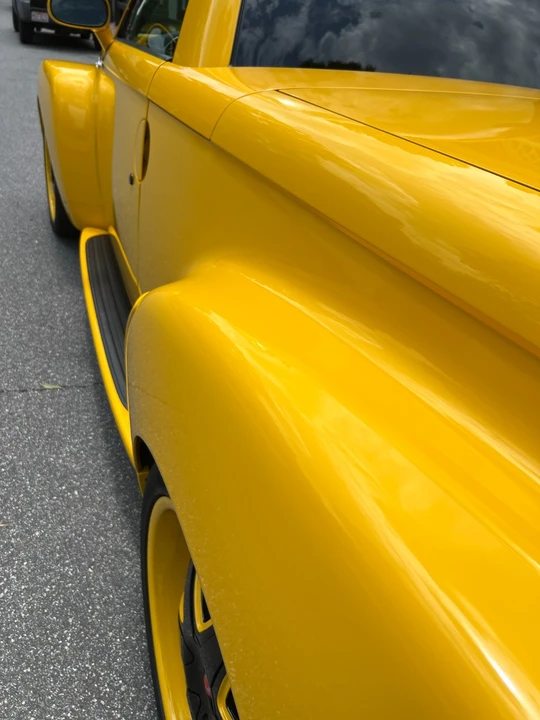 2005 Chevrolet SSR - Image 29 of 31
