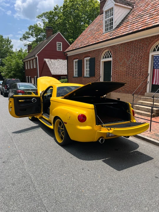2005 Chevrolet SSR - Image 21 of 31