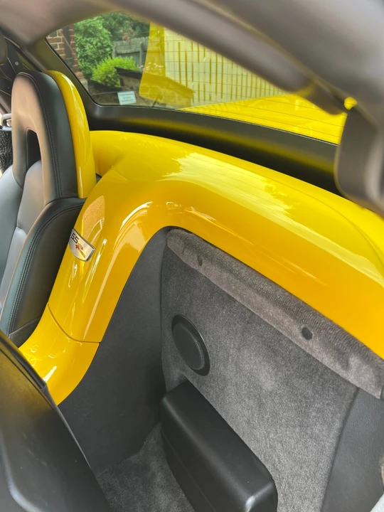 2005 Chevrolet SSR - Image 27 of 31