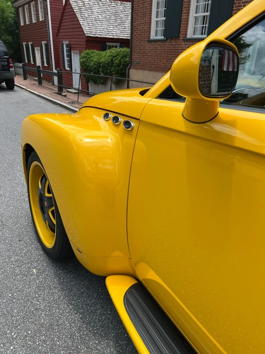 2005 Chevrolet SSR - Image 31 of 31