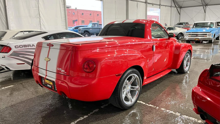 2005 Chevrolet SSR - Image 4 of 6
