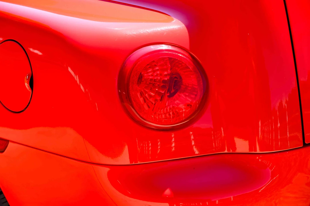 2005 Chevrolet SSR - Image 31 of 31