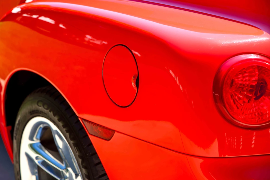 2005 Chevrolet SSR - Image 30 of 31