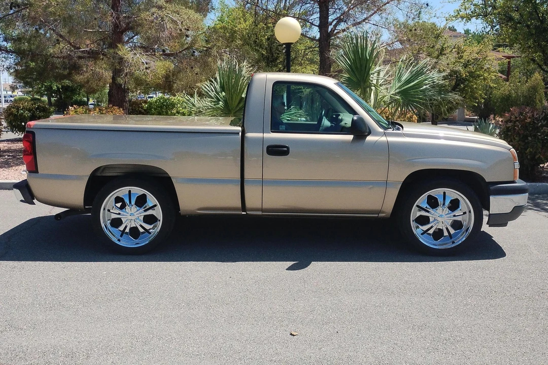2005 Chevrolet Silverado 1st Gen - Image 3 of 31