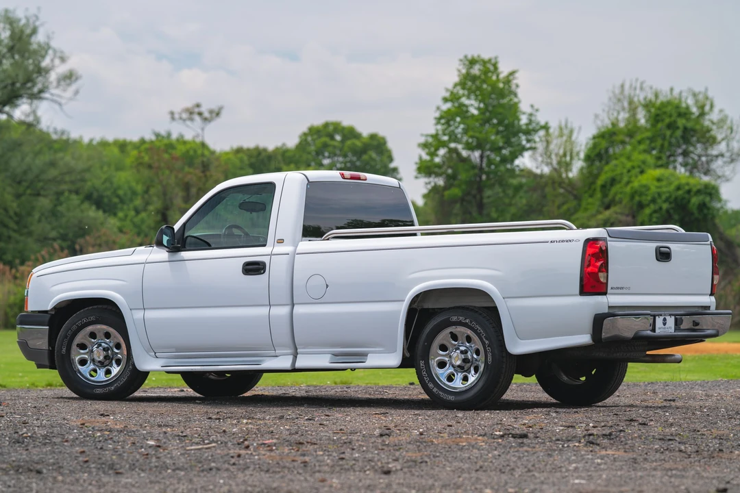2005 Chevrolet Silverado 1st Gen - Image 10 of 31