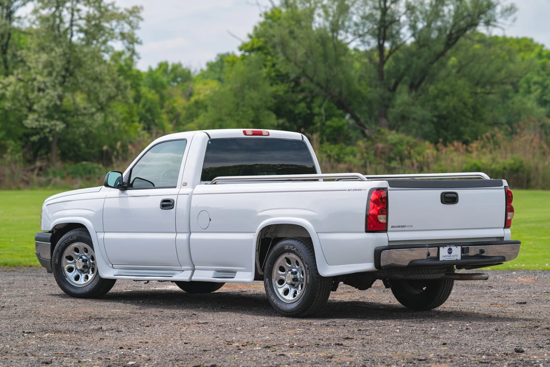 2005 Chevrolet Silverado 1st Gen - Image 11 of 31