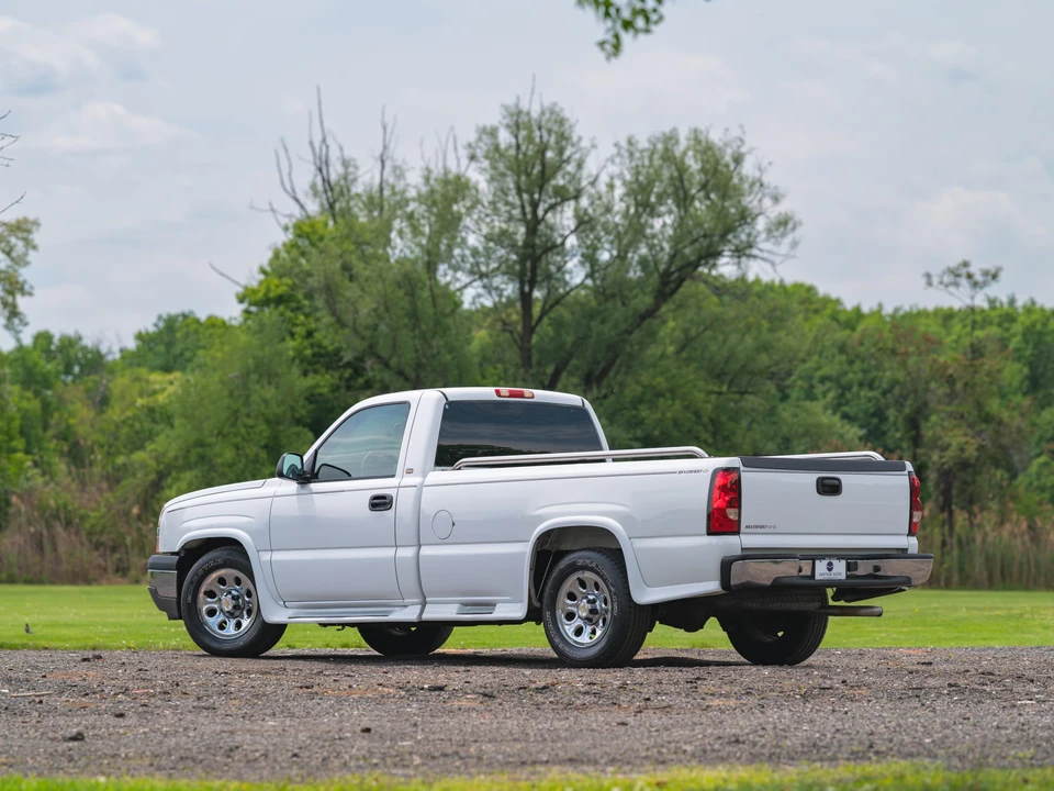 2005 Chevrolet Silverado 1st Gen - Image 12 of 31