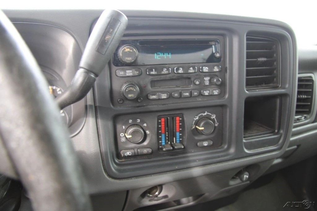 2005 Chevrolet Silverado 1st Gen - Image 16 of 21