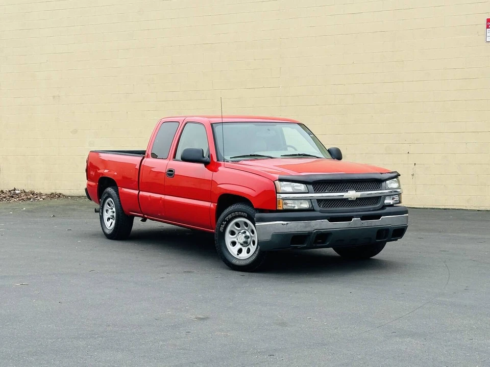 2005 Chevrolet Silverado 1st Gen - Image 2 of 17