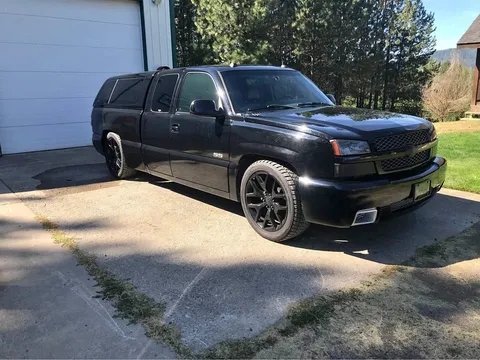 2005 Chevrolet Silverado 1500 Extended Cab SS Pickup 4D 6 1/2 ft