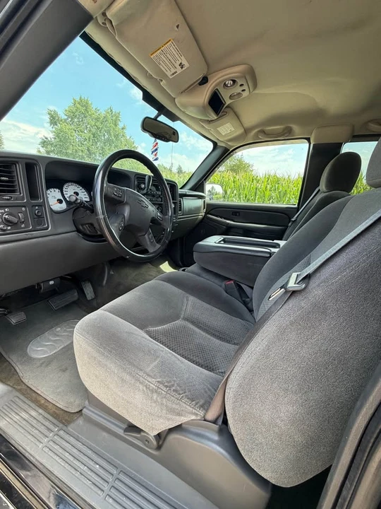 2005 Chevrolet Silverado 1st Gen - Image 9 of 10