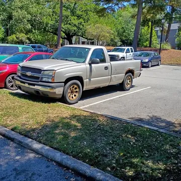 2005 Chevrolet Silverado 1500 LS Regular Cab Pickup 2D 8 ft
