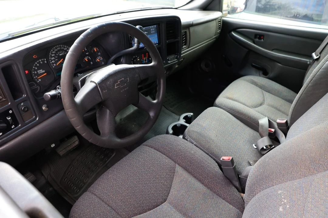 2005 Chevrolet Silverado 1st Gen - Image 4 of 12