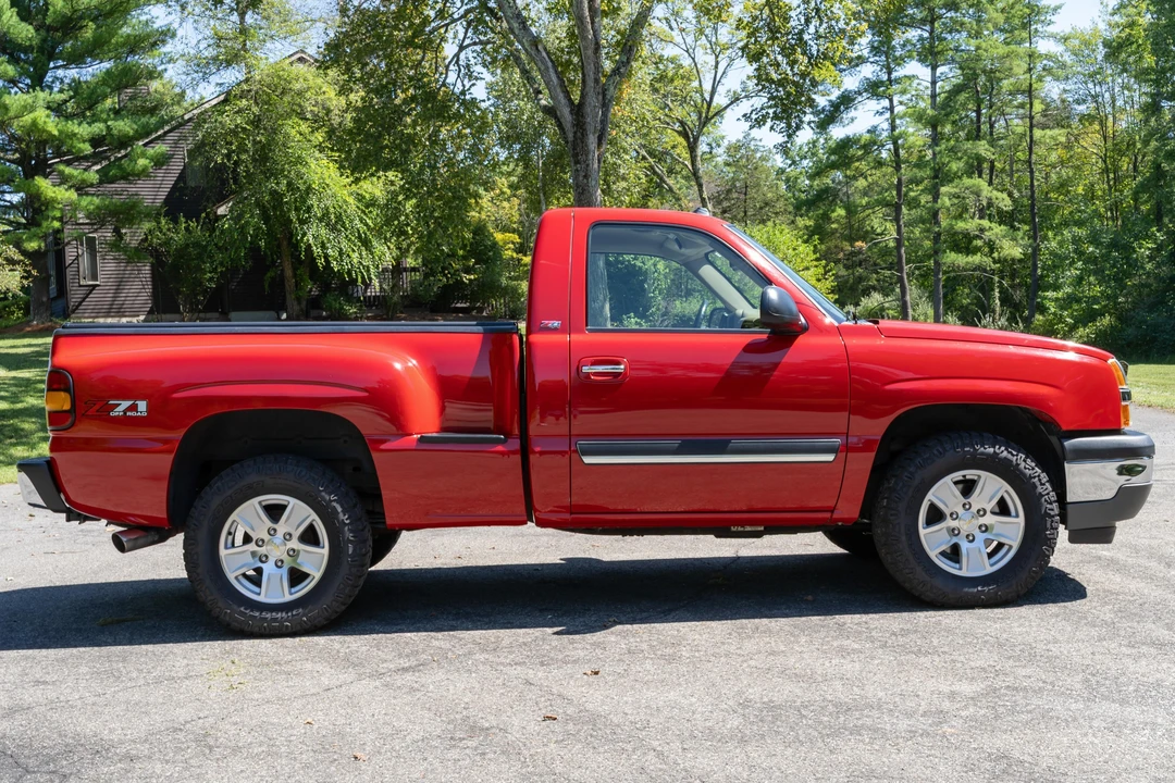 2005 Chevrolet Silverado 1st Gen - Image 3 of 31